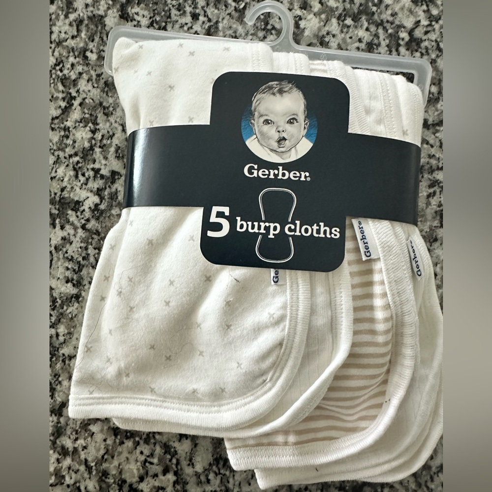 NWT 5 pack burp clothes